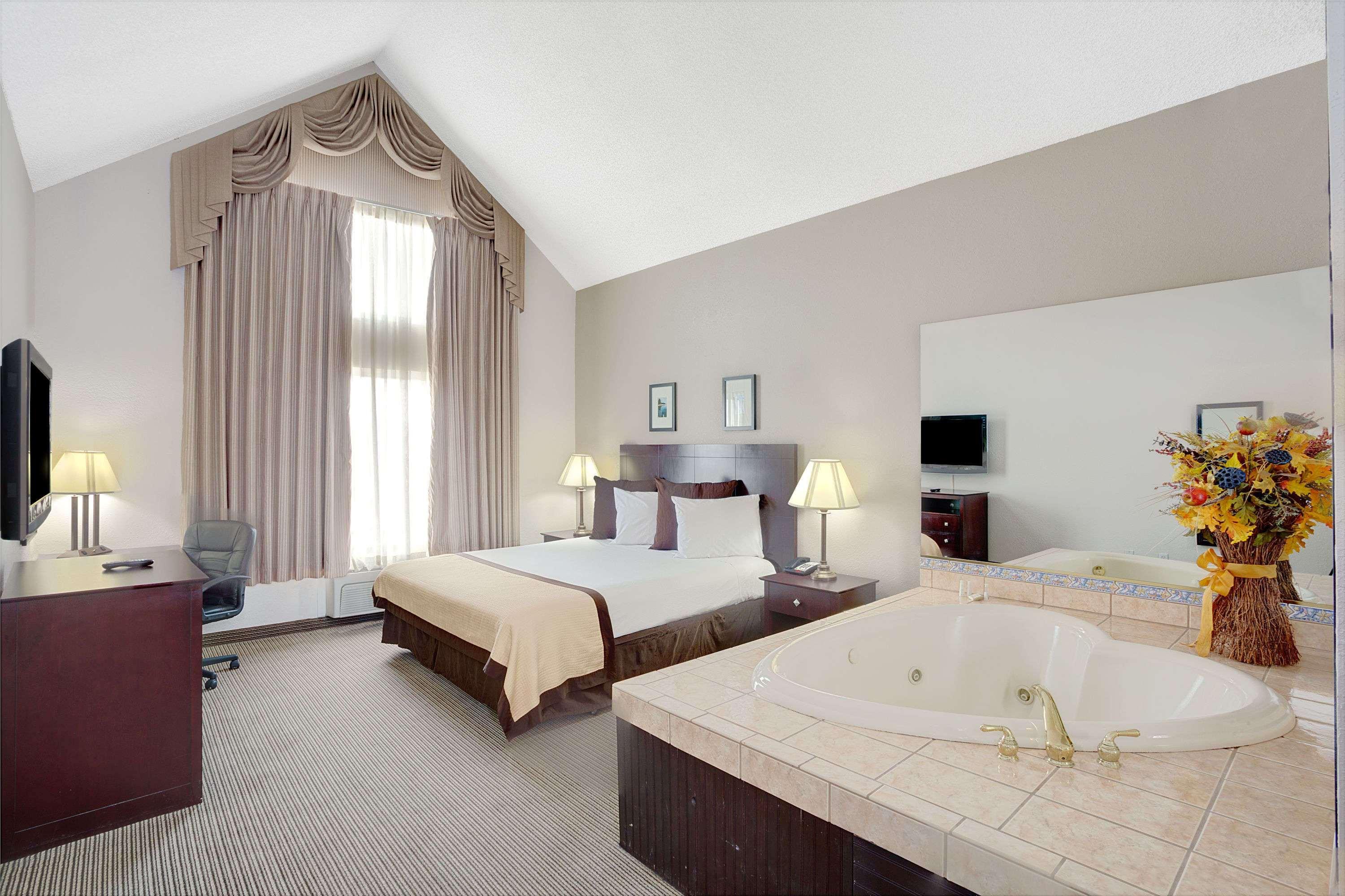 Baymont By Wyndham Reno Hotel Buitenkant foto