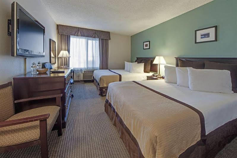 Baymont By Wyndham Reno Hotel Buitenkant foto